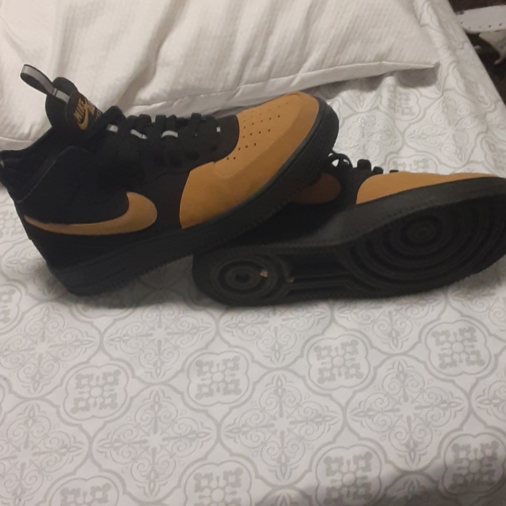 Air forces - Picture 4 of 4